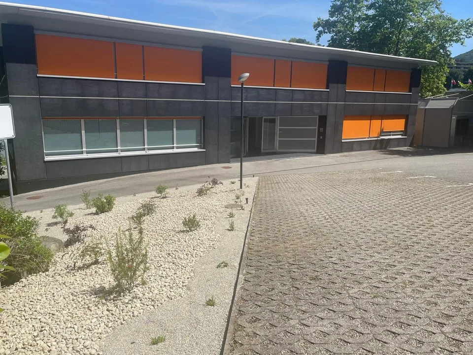 Uffici moderni ( da 180 a 810 mq) a condizioni eccezionali in posizione strategica