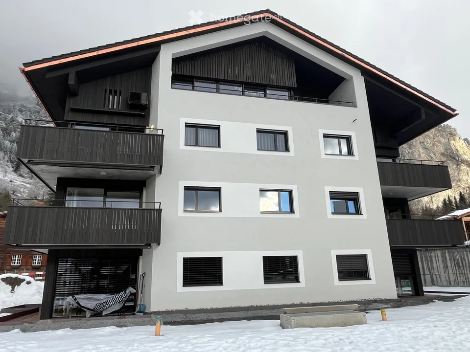 Neue helle Wohnung in Trin Mulin