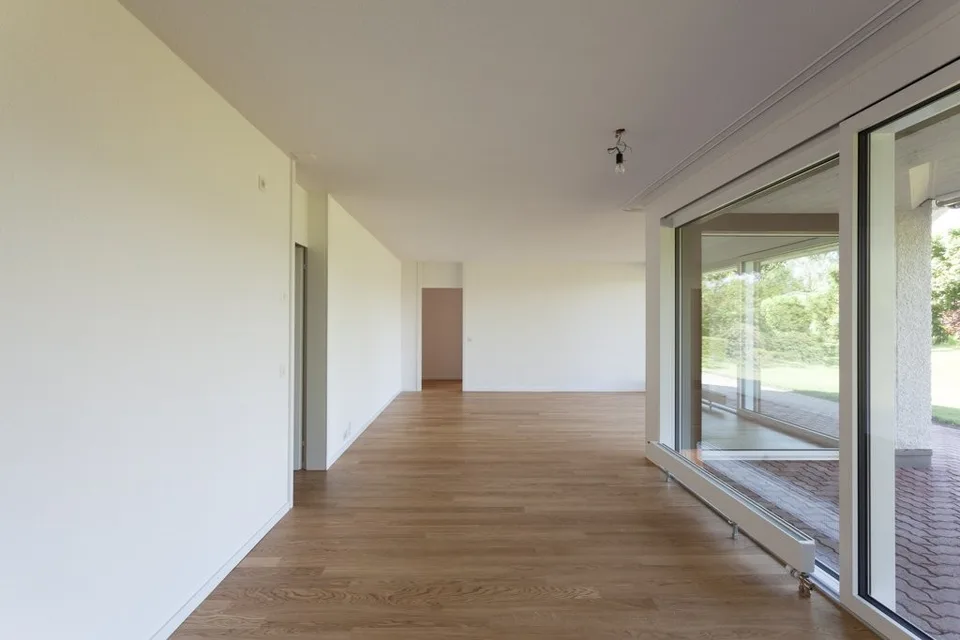 Large 3.5-room garden apartment with seating area