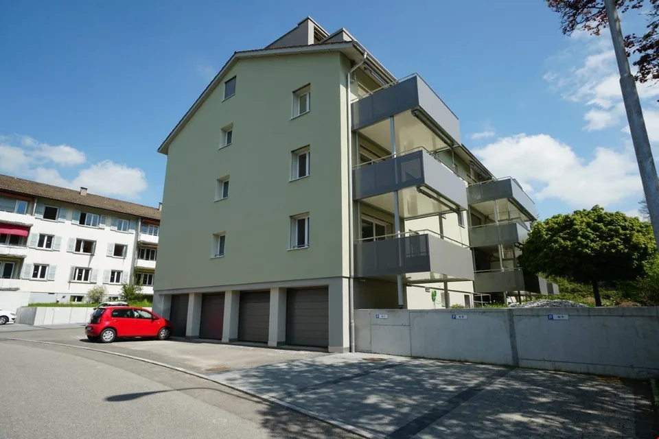 Aussenparkplatz zu vermieten