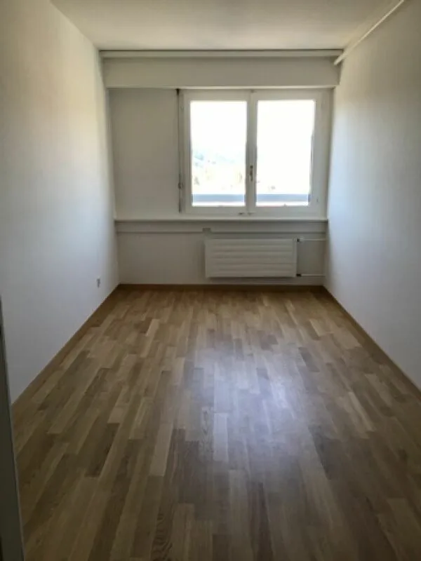 Appartamento situato nel centro città, vicino ai servizi.