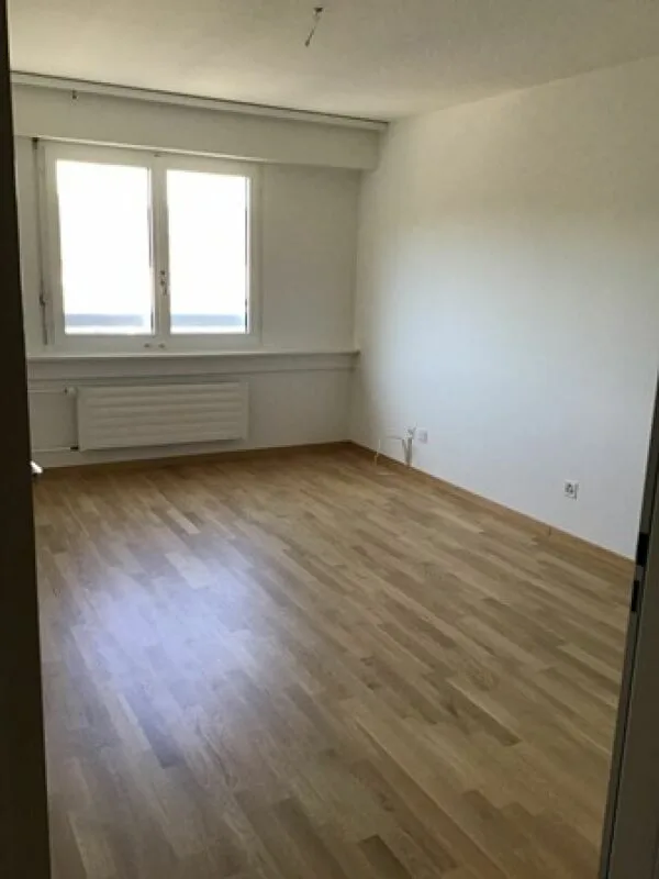 Appartamento situato nel centro città, vicino ai servizi.