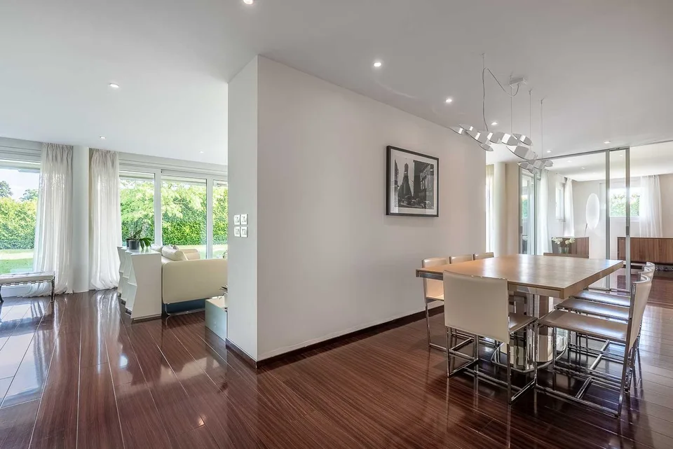 Luxuriöse Wohnung, die das gesamte Gebäude einnimmt – Foto 15 von 22