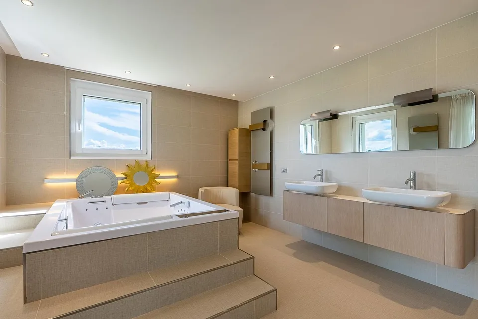 Luxuriöse Wohnung, die das gesamte Gebäude einnimmt – Foto 8 von 22