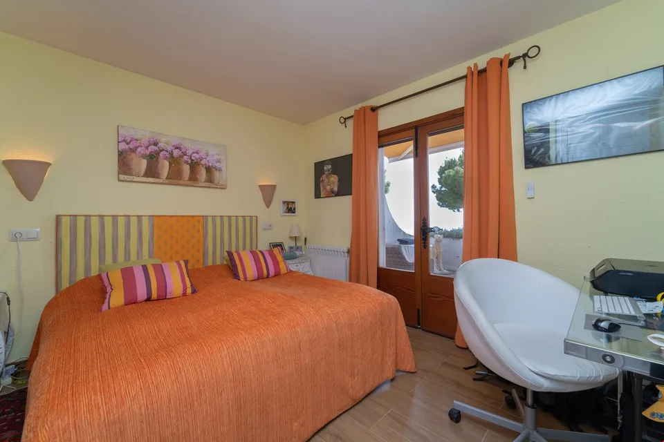 Splendida proprietà con 3 unità abitative e vista mare a 180 gradi – foto 10 di 17