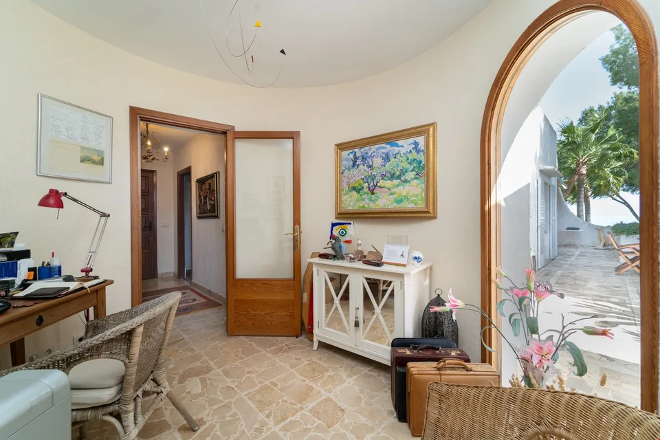 Splendida proprietà con 3 unità abitative e vista mare a 180 gradi – foto 13 di 17
