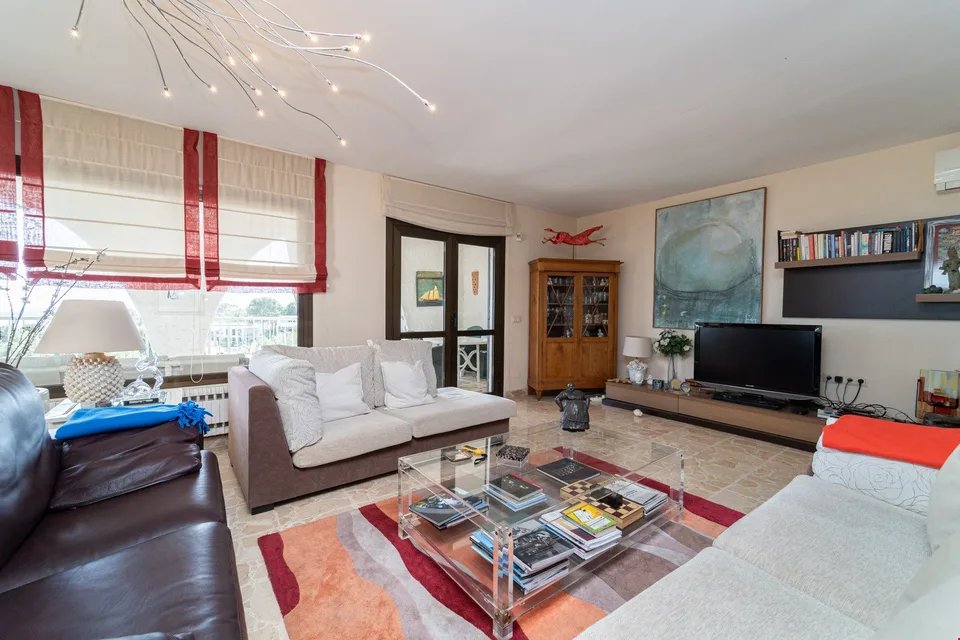 Splendida proprietà con 3 unità abitative e vista mare a 180 gradi – foto 15 di 17