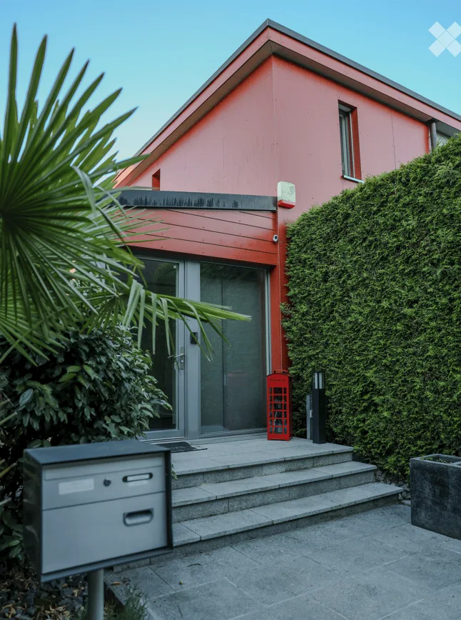 Freistehendes 3½-Zimmer-Haus mit spektakulärem Weitblick ins Grüne