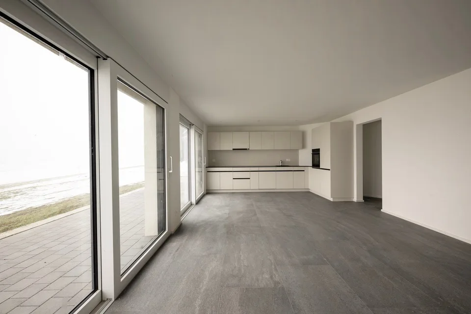 La tua nuova casa a Bottenwil – vivere con una vista sul verde