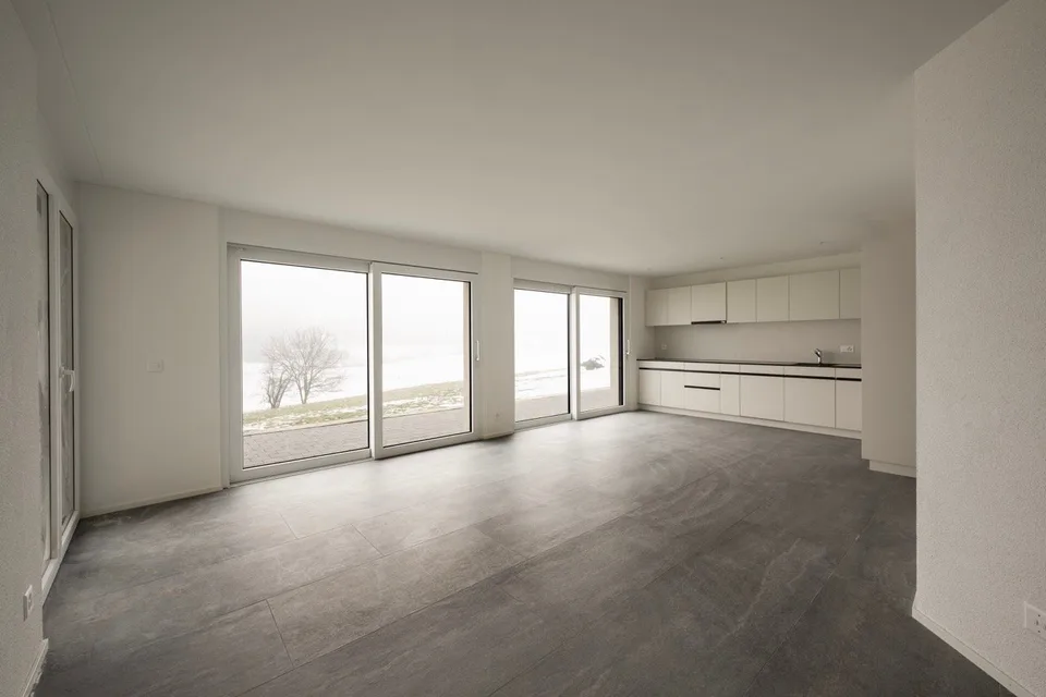 La tua nuova casa a Bottenwil – vivere con una vista sul verde