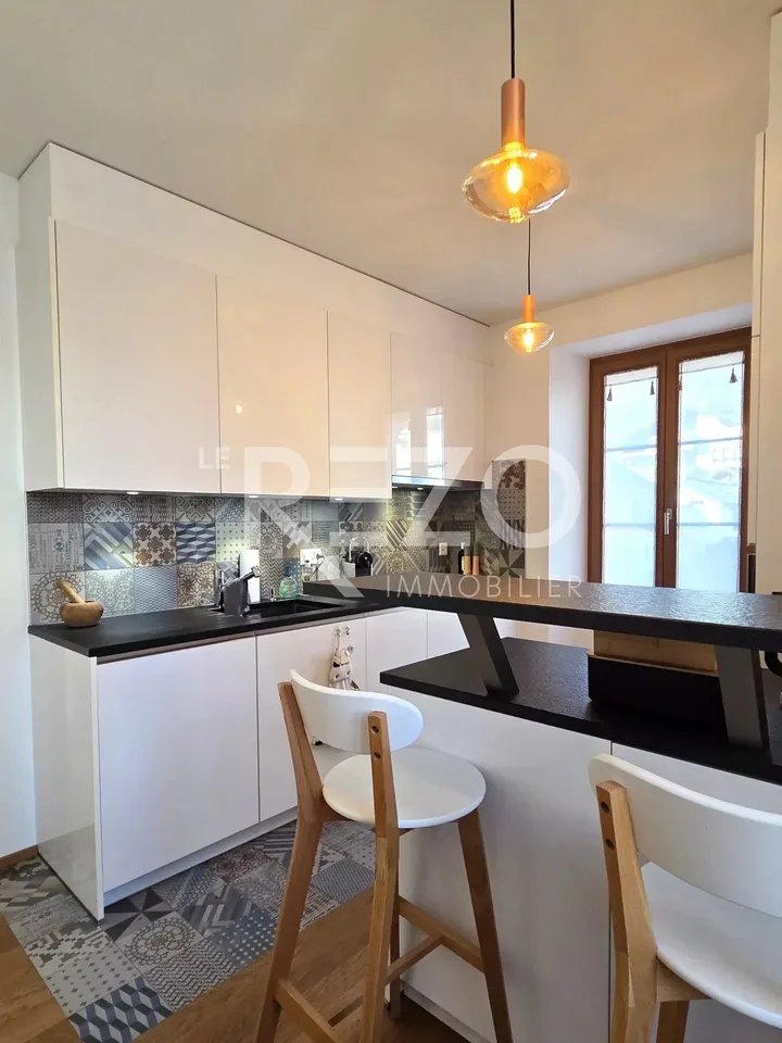 Casa con 2 appartamenti di alto standing - Completamente ristrutturata - Sierre