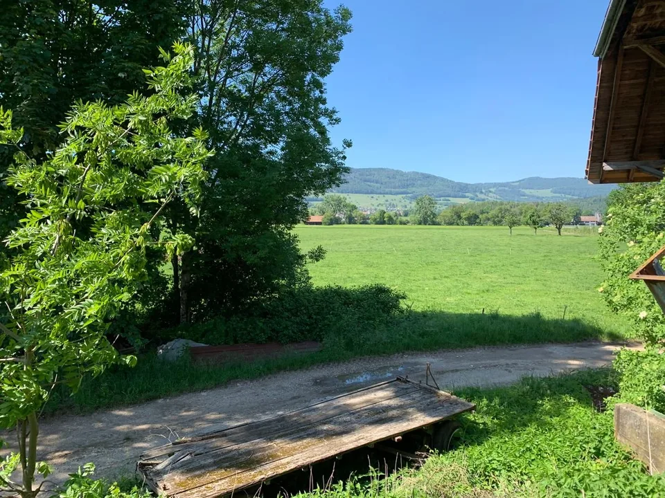Baugrundstück in der Nähe einer landwirtschaftlichen Zone