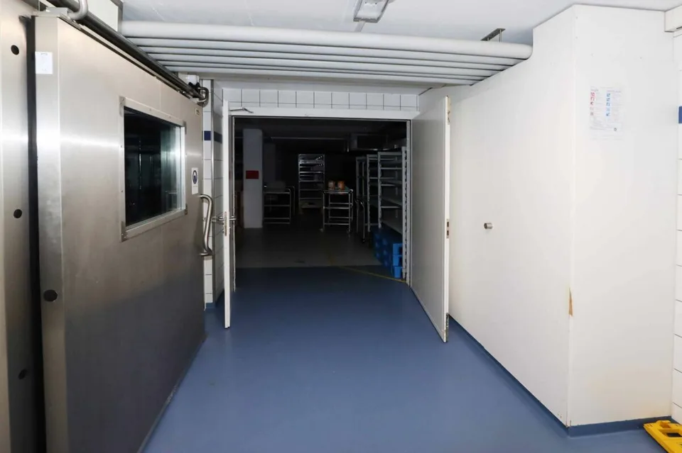Industrie- und Gewerbegebäude West in Mitlödi GL – Foto 9 von 14