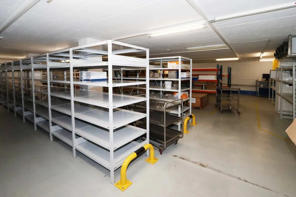 Industrie- und Gewerbegebäude West in Mitlödi GL – Foto 11 von 14