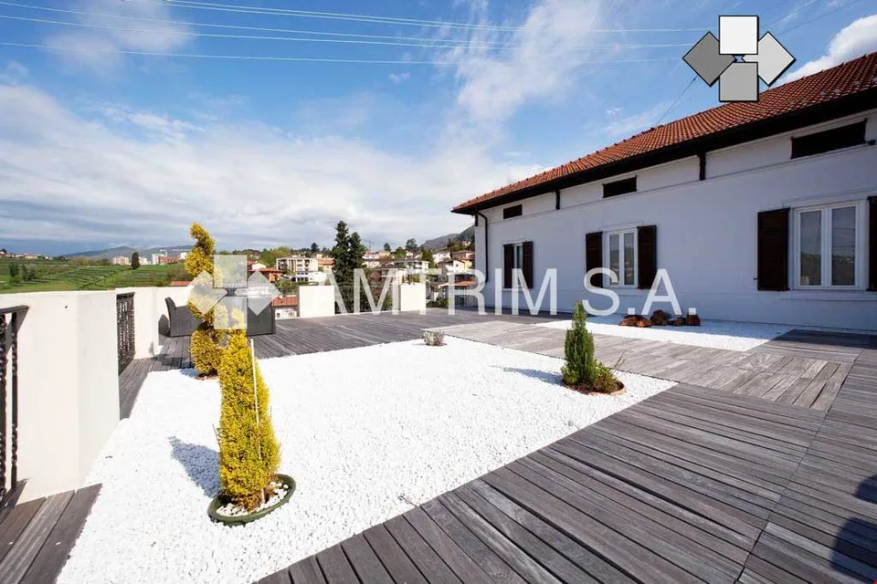 Modernes Loft in Balerna mit 200 m² Terrasse