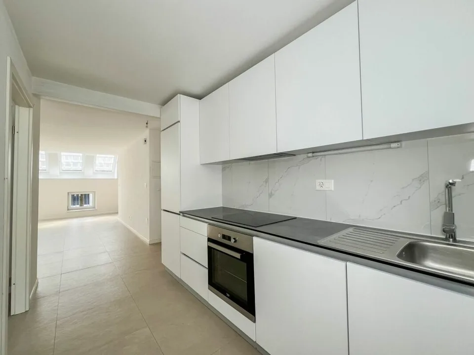 Delizioso duplex di 4 locali completamente ristrutturato per rendita