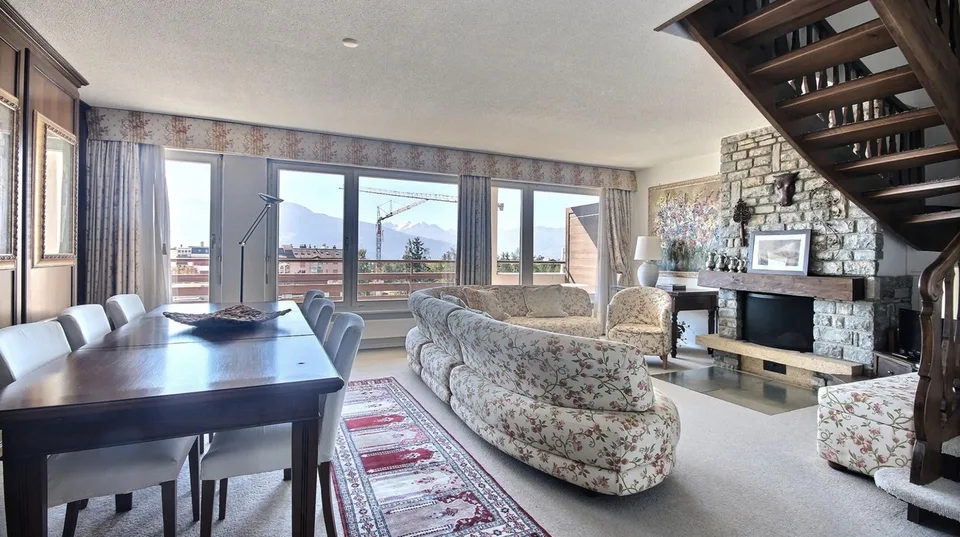 Rarissime Attique Duplex en Plein Coeur de Crans-Montana
