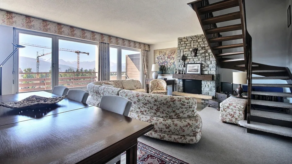 Rarissime Attique Duplex en Plein Coeur de Crans-Montana