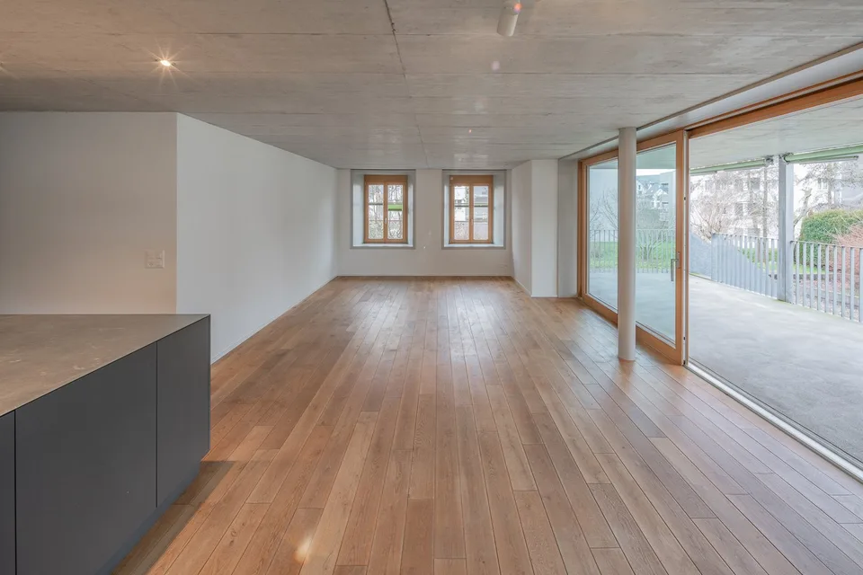 Spacious 4.5-room apartment for families, with large garden