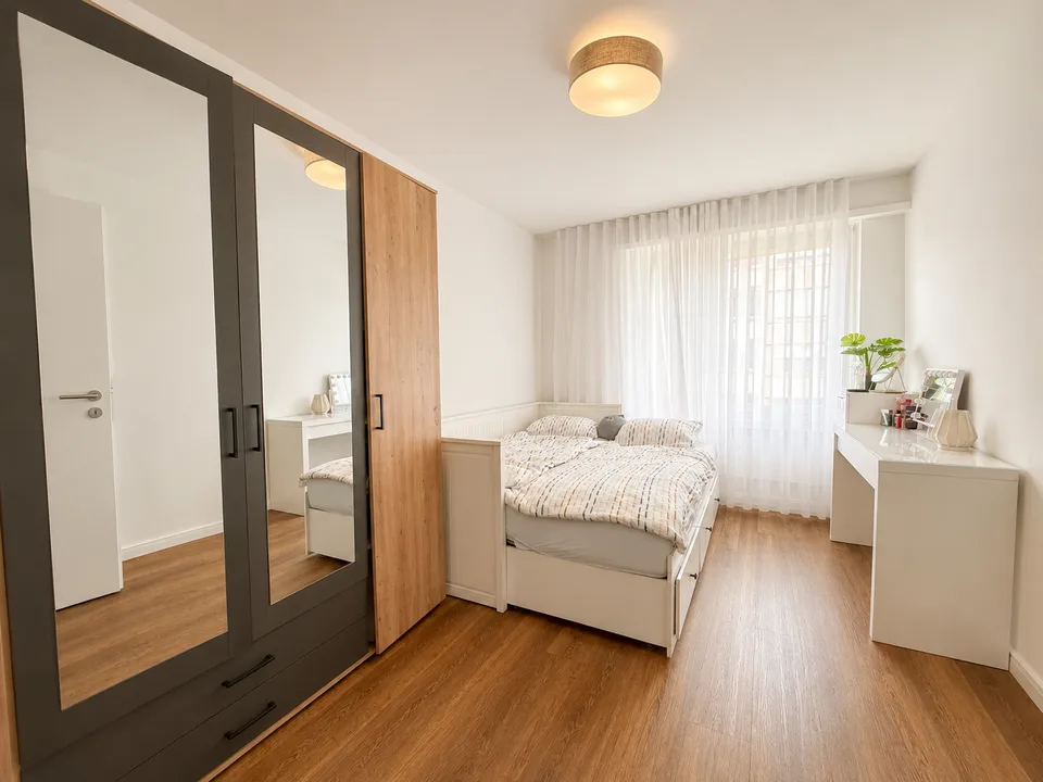 Helle 4.5-Zimmer-Wohnung mit Balkon in Kreuzlingen – frisch renoviert! – Foto 7 von 12