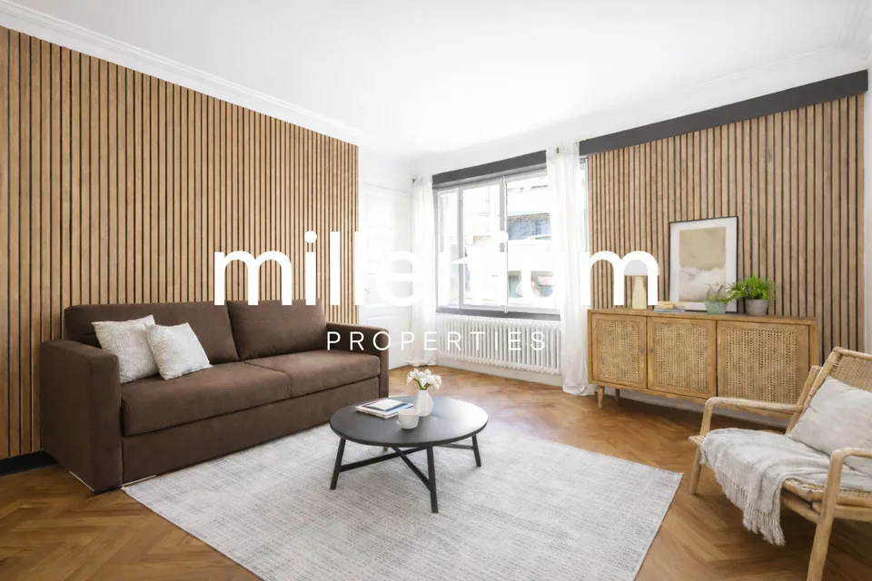 Appartement en SI avec balcon à proximité immédiate du lac