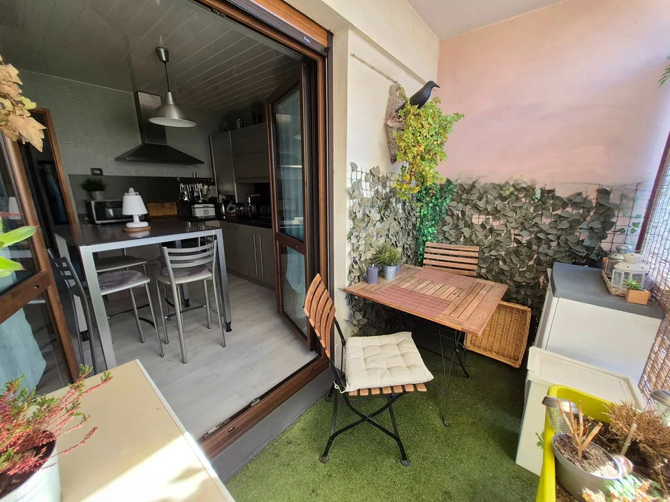 Superbo T4 ristrutturato con charme, balcone e doppio garage Ideale per frontalieri