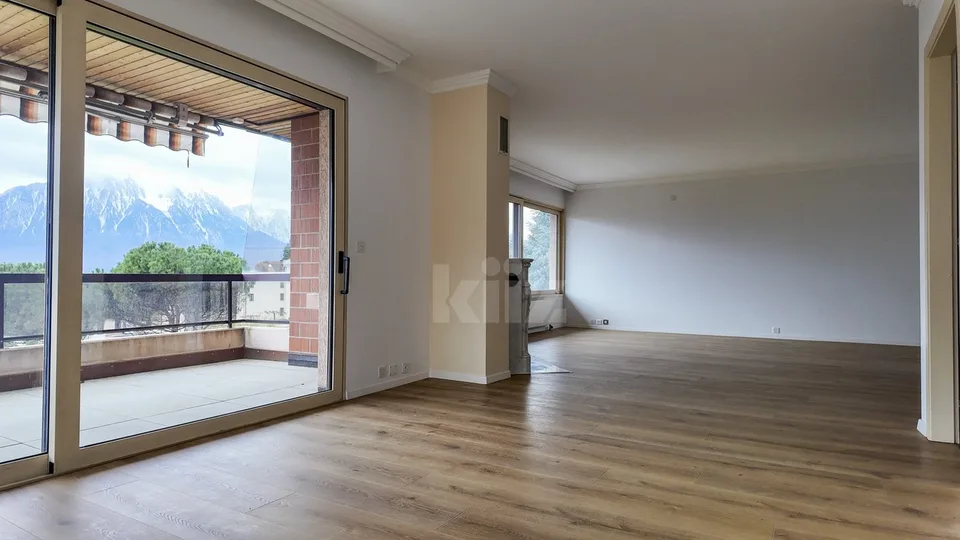 Splendido appartamento con vista panoramica sul lago