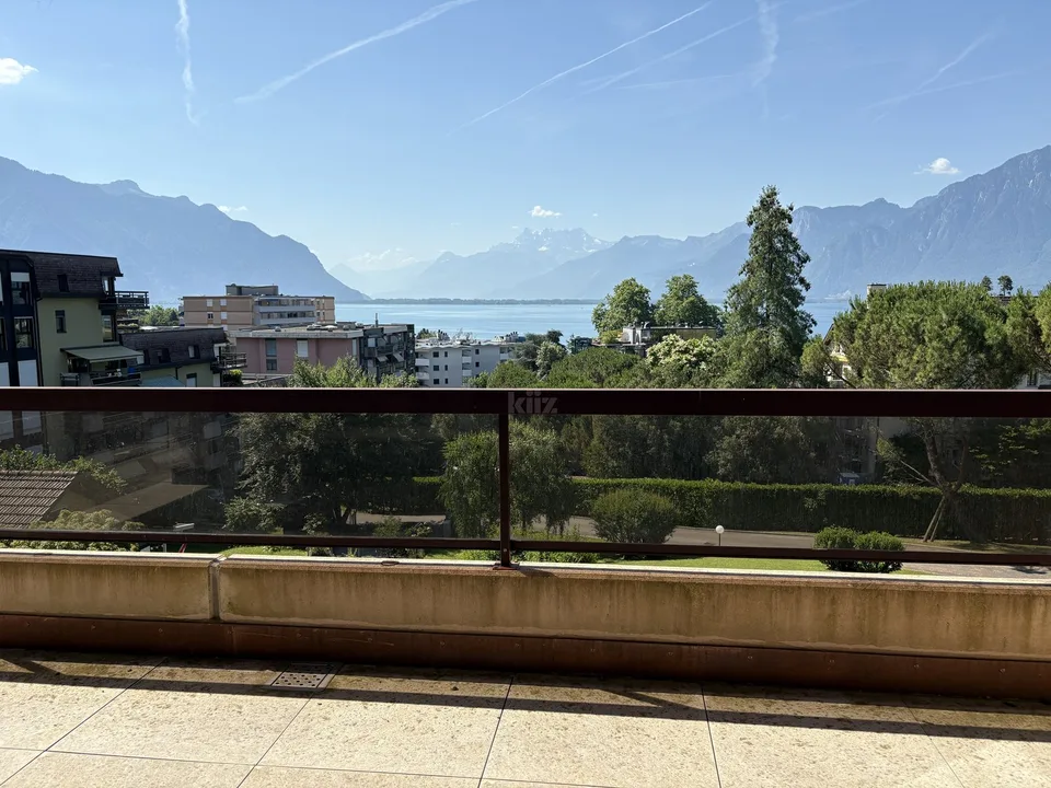 Splendide appartement avec vue panoramique sur le lac
