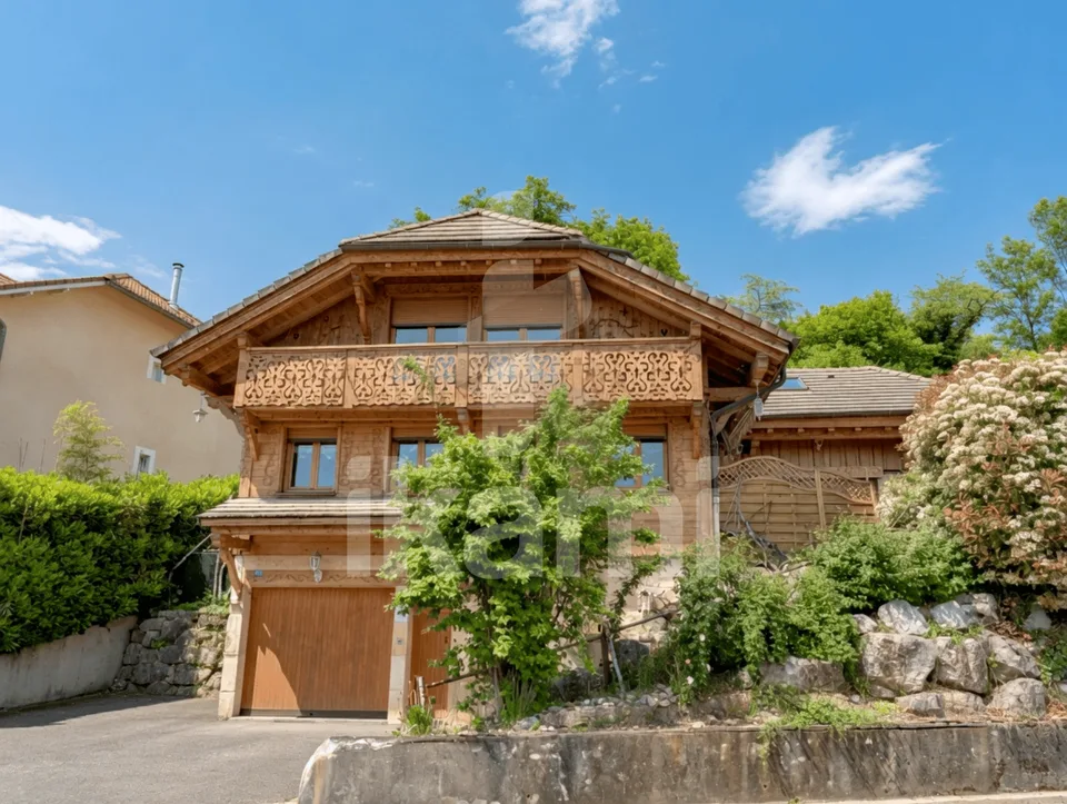 Casa d'eccezione ai piedi del Salève, porte di Ginevra