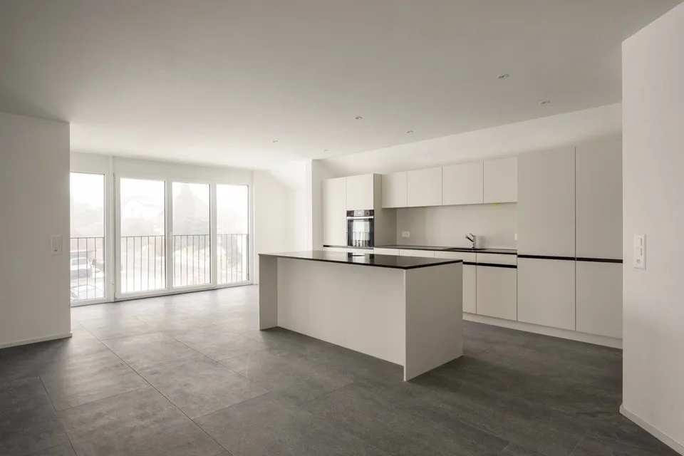 La tua nuova casa a Bottenwil – Vivere con vista sul verde
