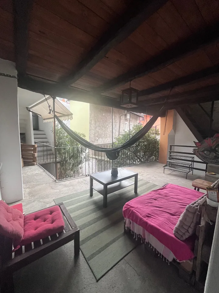 Immeuble à revenu avec possibilité de transformation en maison unifamiliale – photo 10 sur 16