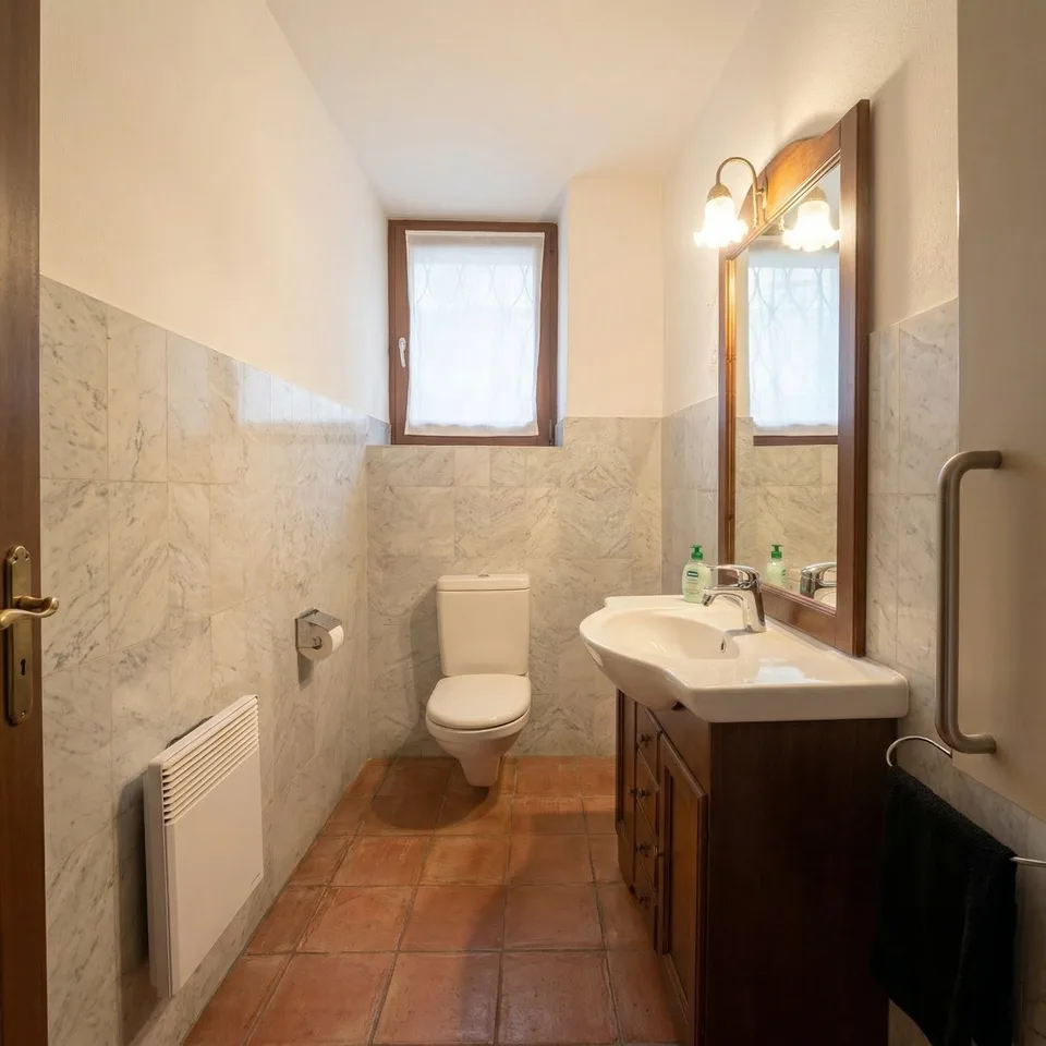 Immeuble à revenu avec possibilité de transformation en maison unifamiliale – photo 9 sur 16