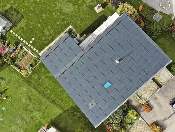Grande casa, bel giardino, ampliabile a 7,5 stanze
