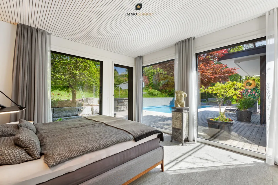 Architektenvilla mit Atrium, Pool und Panoramaseesicht. – Foto 6 von 12