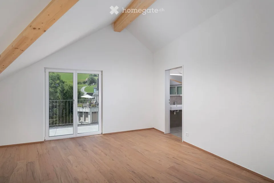 Casa unifamiliare nuova costruzione moderna con allestimento interno di alta qualità