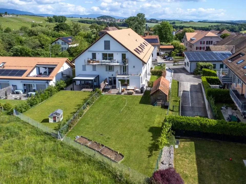 Superbe appartement type villa avec grand jardin !