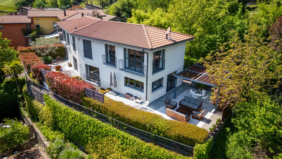 Splendida villa vicino al nucleo storico con vista panoramica
