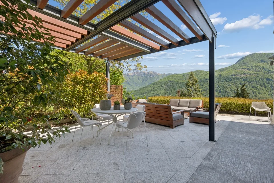 Splendida villa vicino al nucleo storico con vista panoramica