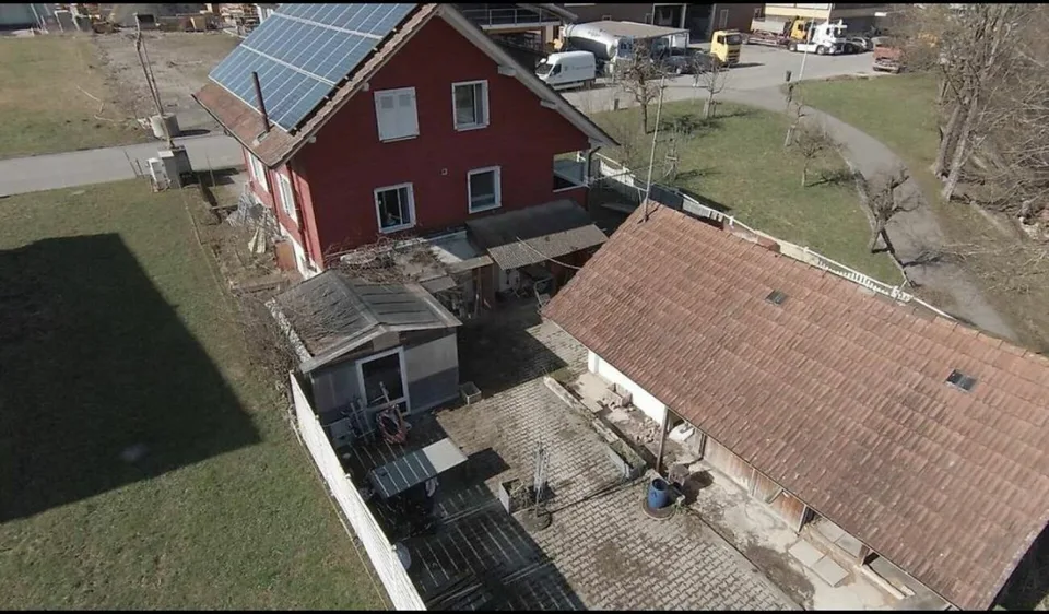 EFH mit Landreserve & Pferdestall - Ausbaupotenzial