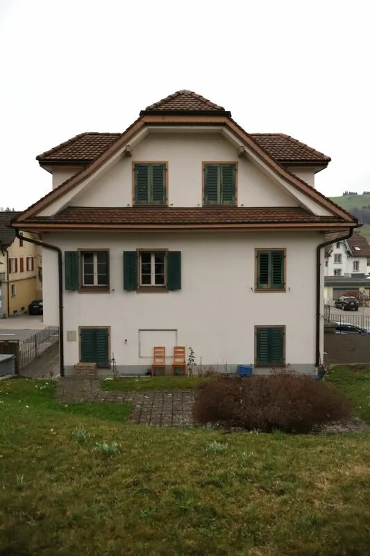 Immeuble d'appartements avec potentiel de développement au centre d'Entlebuch