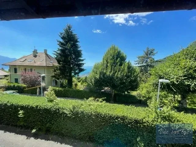 Casa familiare degli anni '60, con vista sul lago. – foto 7 di 13