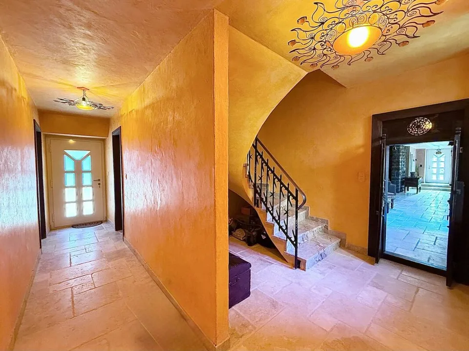 Maison de 405 m2 avec terrain de 4'413 m2 à Bex – photo 19 sur 30