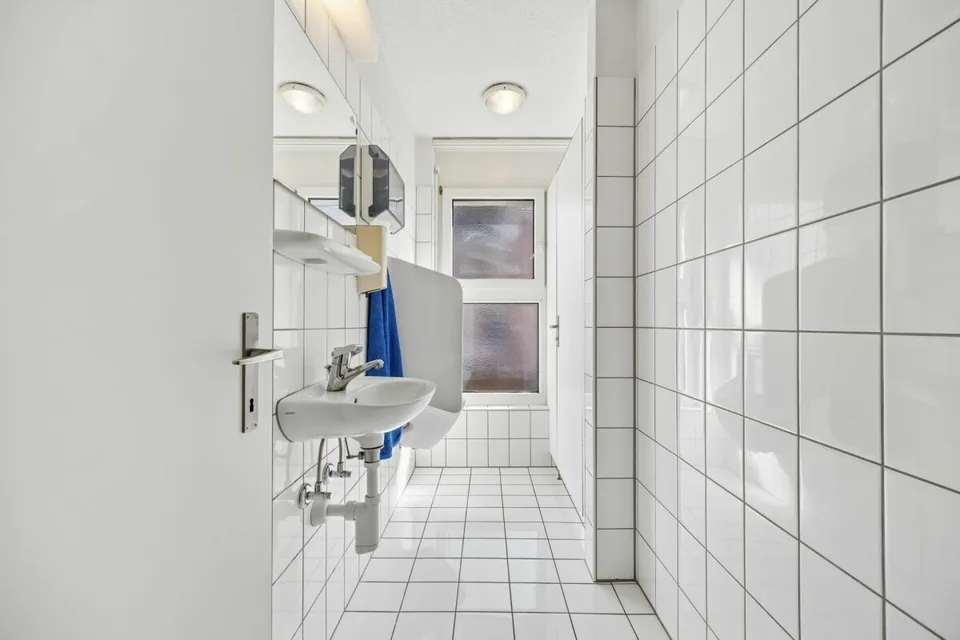 Attractive commercial spaces with archive rooms and parking hall