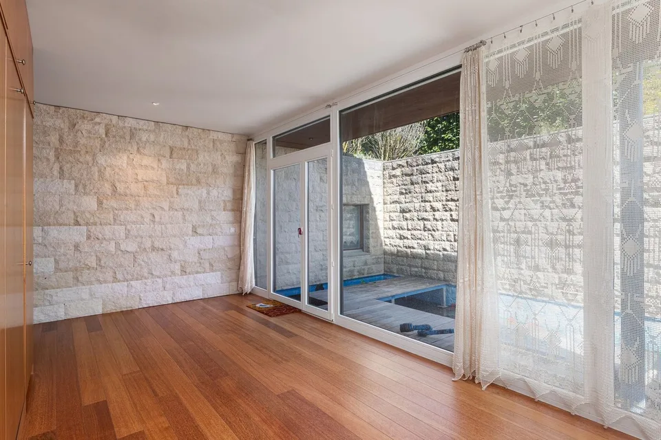 Villa spaziosa in posizione tranquilla con vista lago – foto 30 di 49