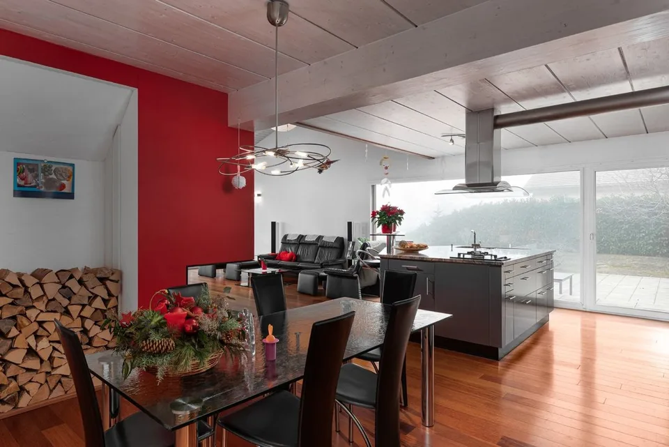 Villa spaziosa in posizione tranquilla con vista lago – foto 27 di 49