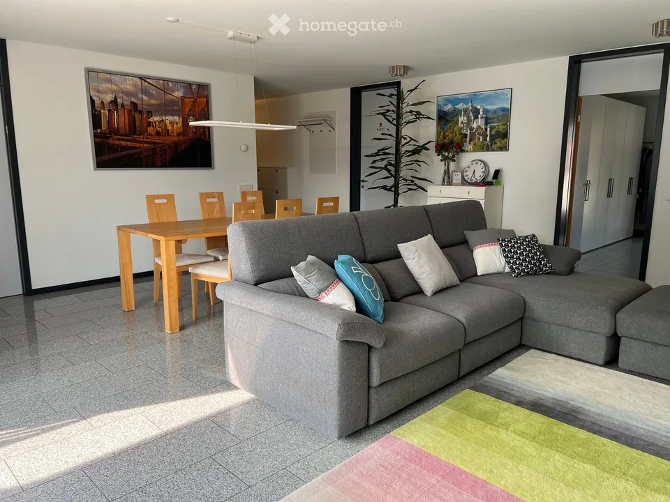 Schönes Apartment 4.5 Zimmer mit 120 m²