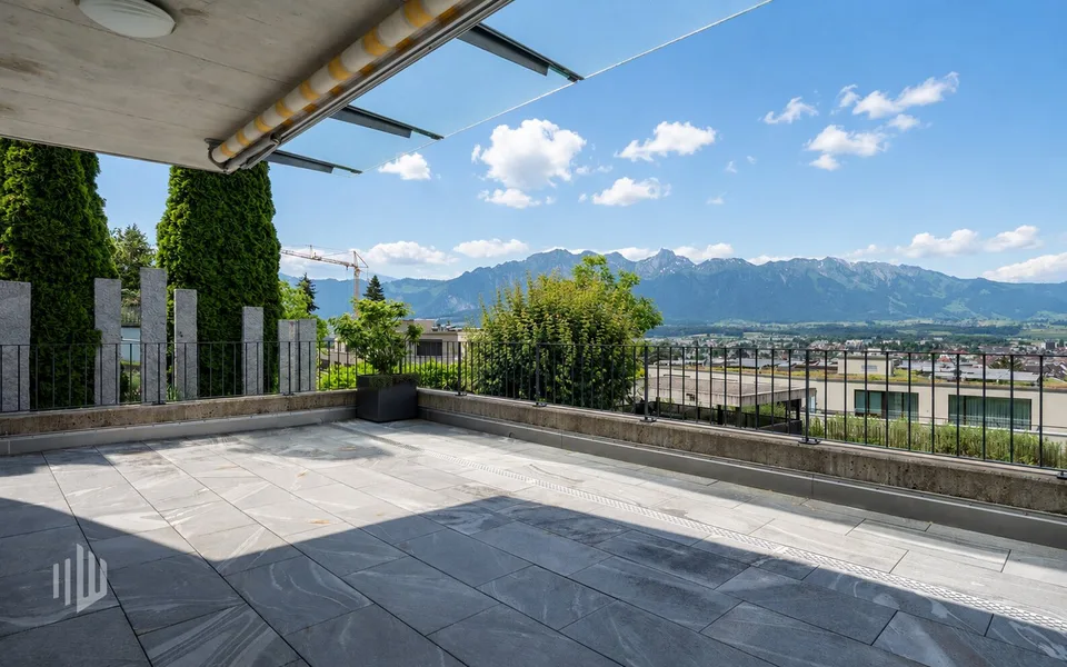 ImmoWyss -  Terrassenhaus mit Blick auf Schloss, Stadt und Stockhorn