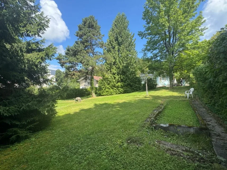 Magnifico terreno edificabile di 1.800 m² a Epalinges, quartiere Croisettes