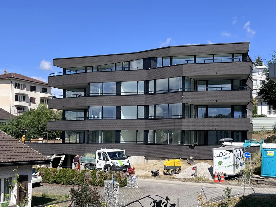4.5 pièces au rez-de-jardin - Élégance architecturale !