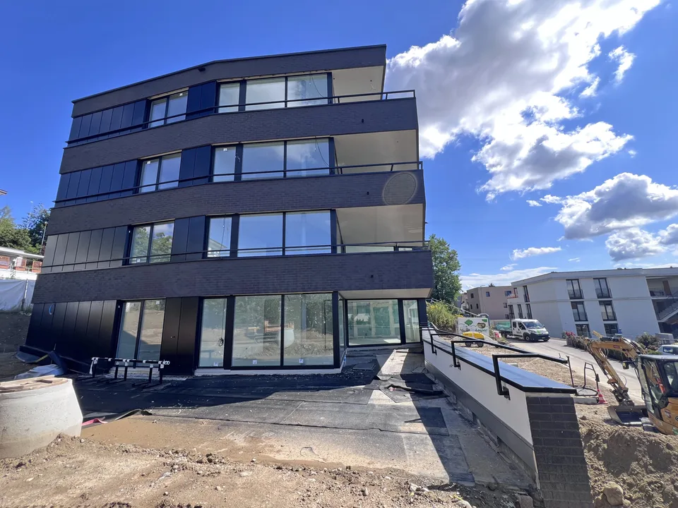 4.5 pièces au rez-de-jardin - Élégance architecturale !